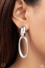 Load image into Gallery viewer, Pull OVAL! - Silver Earrings