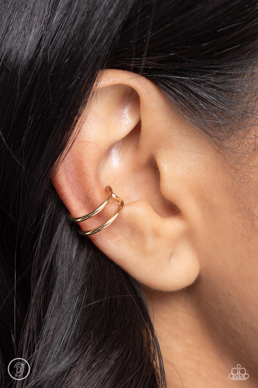 Metallic Moment - Gold Ear Cuff
