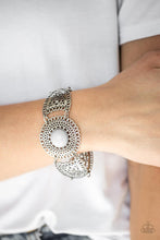 Load image into Gallery viewer, Avant-VANGUARD - Silver Bracelet