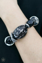 Load image into Gallery viewer, Glaze of Glory - Black