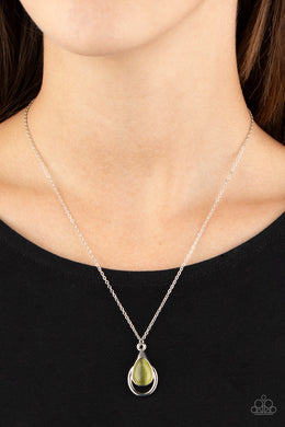 Just Drop It! - Green Necklace