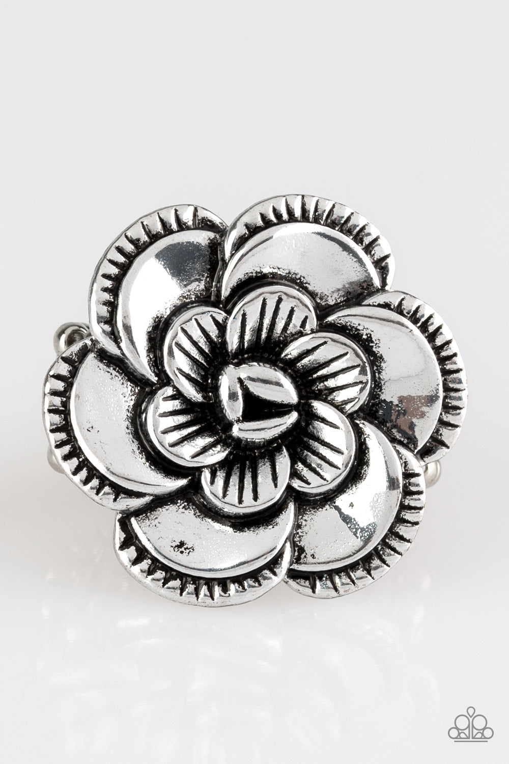 FLOWERBED and Breakfast - Silver Ring