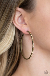 Trending Twinkle - Brass Earrings