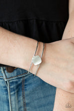 Load image into Gallery viewer, Turn Up The Glow - White Bracelet