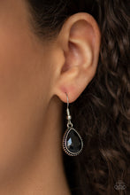 Load image into Gallery viewer, Socialite Social - Black Necklace