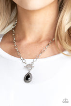 Load image into Gallery viewer, Sheen Queen - Black