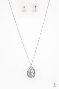 Gleaming Gardens - Silver Necklace