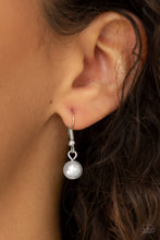 Load image into Gallery viewer, Pristine Prestige - Silver Necklace **Pre-Order**