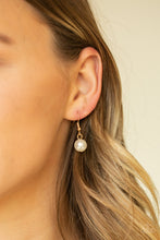 Load image into Gallery viewer, Grandiose Glimmer - Gold