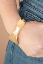 Load image into Gallery viewer, Retro Reflections - Gold Bracelet