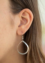 Load image into Gallery viewer, Drop By Drop - Green Necklace **Pre-Order**