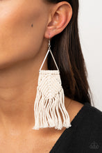 Load image into Gallery viewer, Macrame Jungle - White Earrings