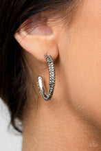 Load image into Gallery viewer, Trail Of Twinkle - Silver Earrings **Pre-Order**