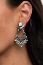 Load image into Gallery viewer, Summery Gardens - White Earrings