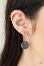 Load image into Gallery viewer, Gallery Guru - Black Necklace