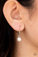 Load image into Gallery viewer, Royally Ever After - Necklace