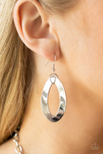 Load image into Gallery viewer, METALHEAD Count - Silver Necklace