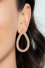 Load image into Gallery viewer, Diva Dust - Gold Earrings