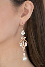 Load image into Gallery viewer, Elegantly Extravagant - Gold Earrings