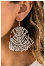 Load image into Gallery viewer, All About Macrame Silver Earrings