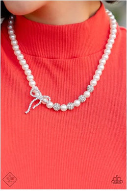 CLASSY CADENZA - WHITE  NECKLACE