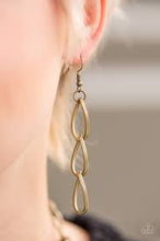 Load image into Gallery viewer, Chain Reaction - Brass Necklace