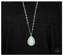 Fashion Flaunt - Green Necklace