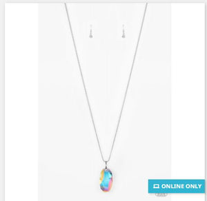 GEMSTONE GRANDEUR - MULTI- OIL SPILL - NECKLACE