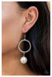 Grand Central Chic - White Pearl Earrings
