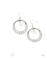 Load image into Gallery viewer, The Icon-ista - White Pearl Earrings