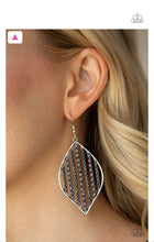 Load image into Gallery viewer, Leaf Motif - Earrings Silver
