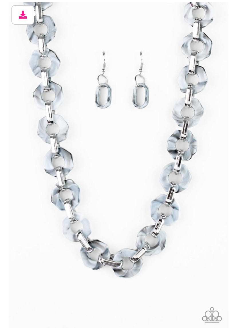 Fashionista Fever - Silver