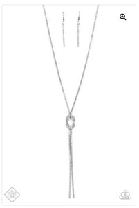 Knockout Knot Black Necklace