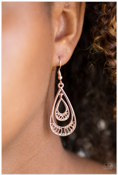 REIGNed Out - Rose Gold Earrings