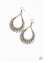 Load image into Gallery viewer, Once In A SHOWTIME - Brass Earrings