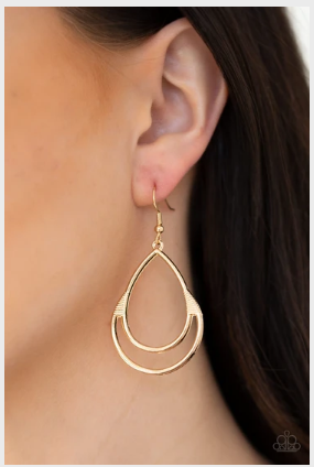 Simple Glisten - Gold Earrings