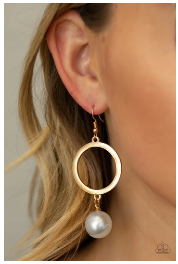SoHo Solo Gold Pearl Earrings