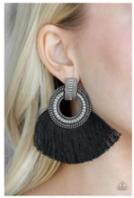 Load image into Gallery viewer, I Am Spartacus - Black - Fringe - Post Earrings