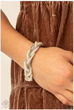 Load image into Gallery viewer, Vintage Variation White Bracelet